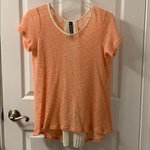 T-Shirt with Pleated Back